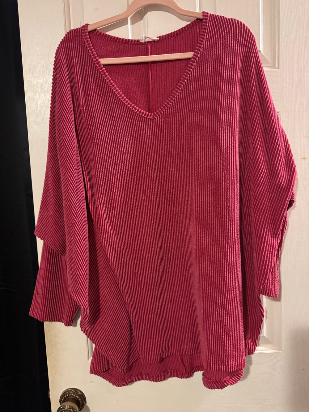 Women's V-Neck Ribbed Sweater - Pink